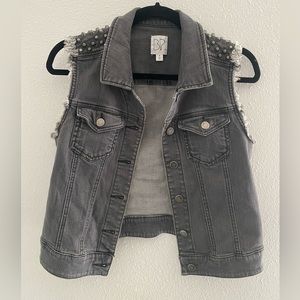 BP medium studded vest